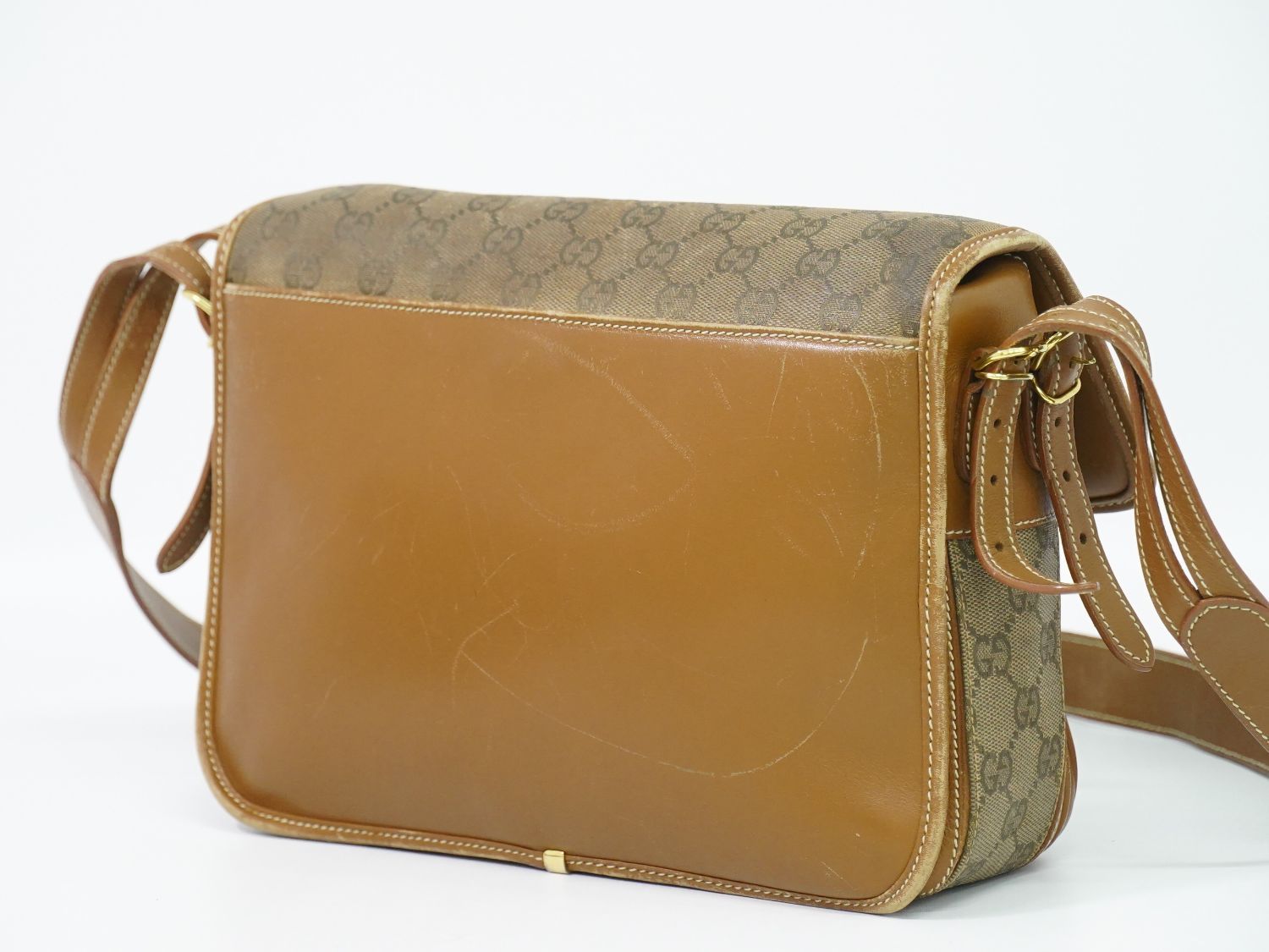 Gucci GG Supreme Shoulder Bag Pochette Brown Vintage — view 2