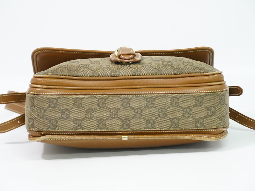 Gucci GG Supreme Shoulder Bag Pochette Brown Vintage — view 3