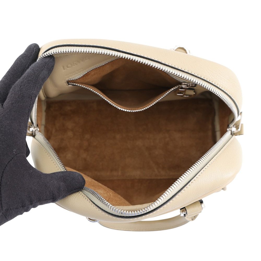 Loewe Amazona 75 Leather Handbag — view 5