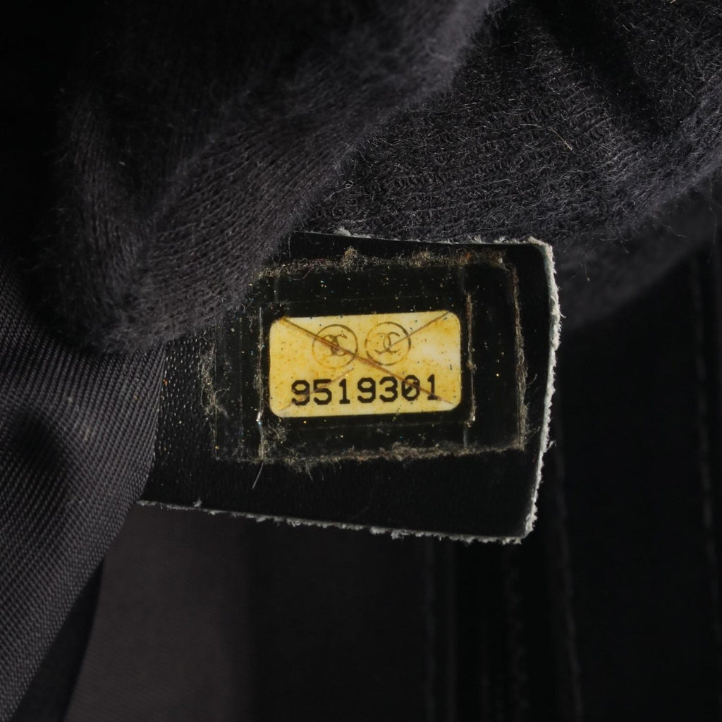 Chanel Tote Bag New Travel Line MM Black Nylon Leather MM — view 5