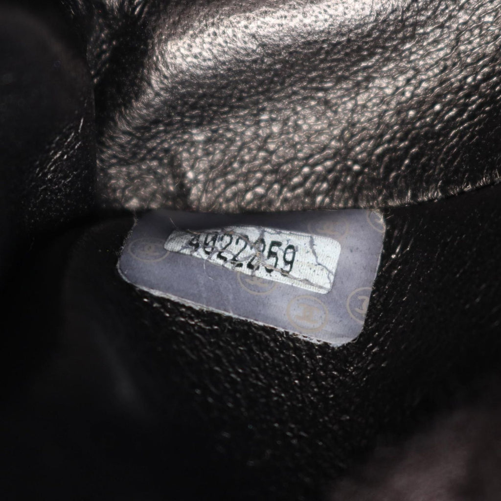 Chanel Shoulder Bag Quilted Face Black Lambskin Chain — view 6