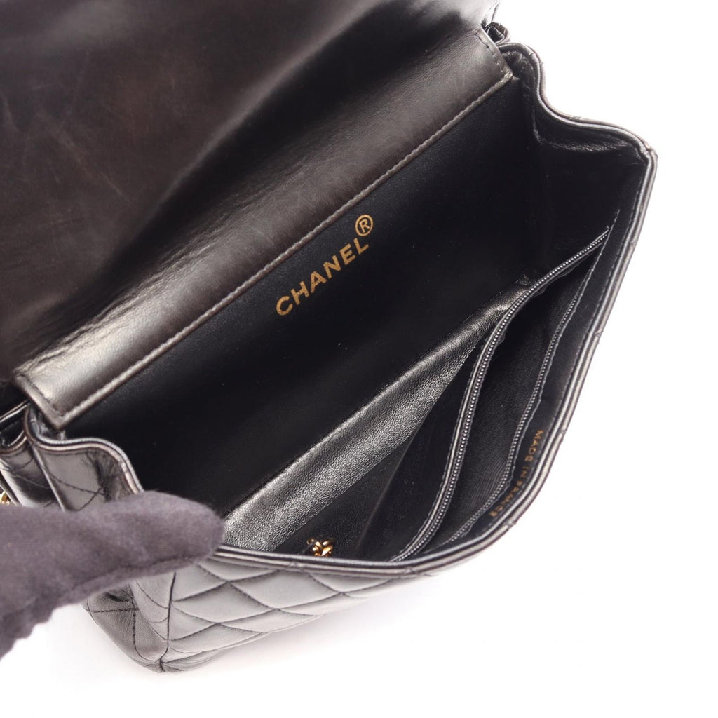 Chanel Shoulder Bag Quilted Face Black Lambskin Chain — view 4