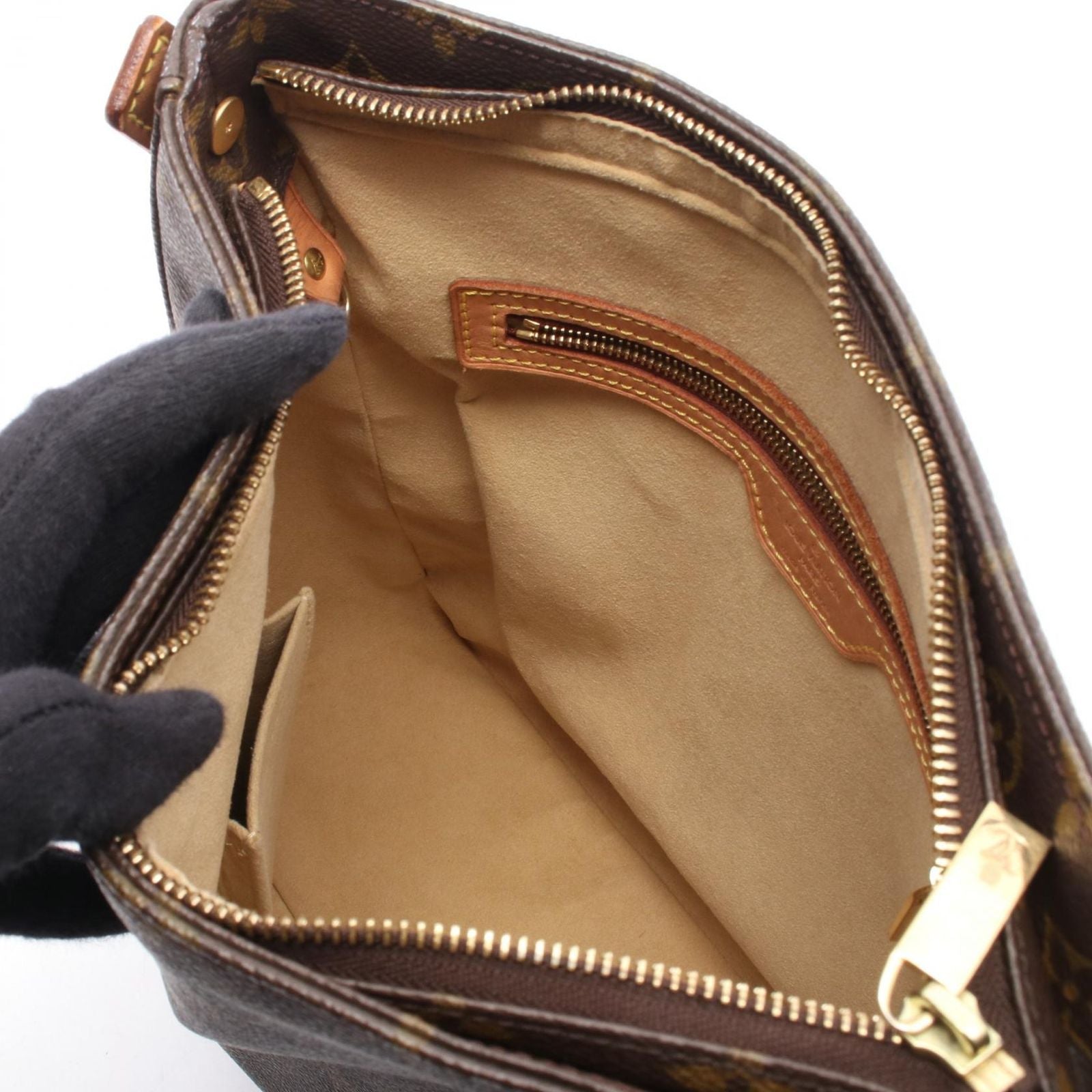 Louis Vuitton Shoulder Bag Looping GM Monogram Canvas Leather — view 3