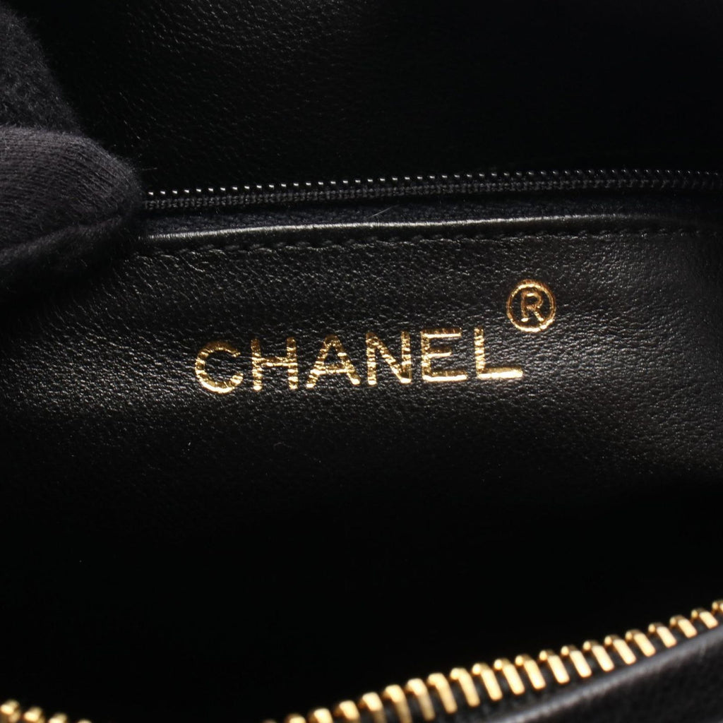 Chanel Shoulder Bag Quilted Black Lambskin Chain — view 4