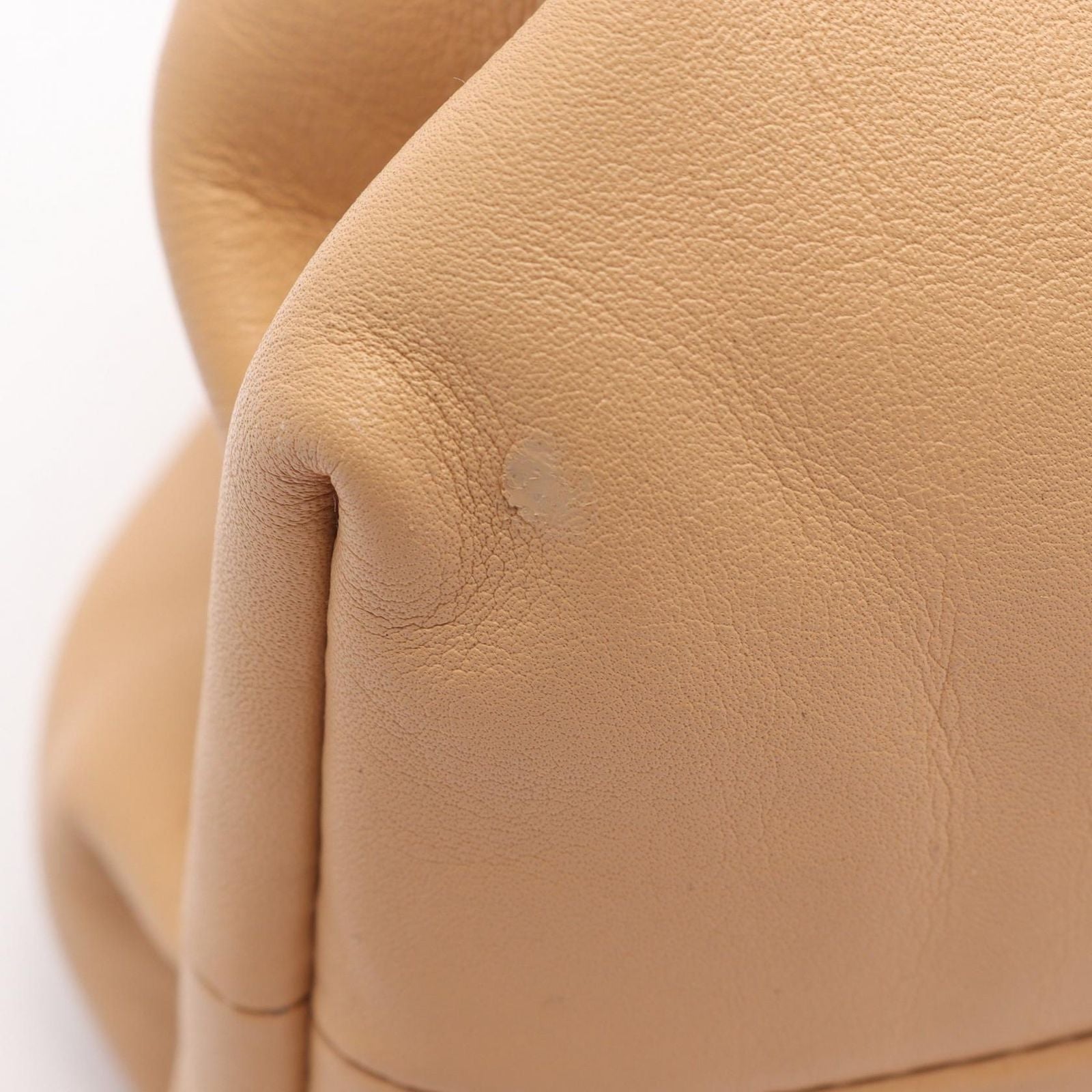Bottega Veneta Clutch the Pouch Beige Leather — view 5