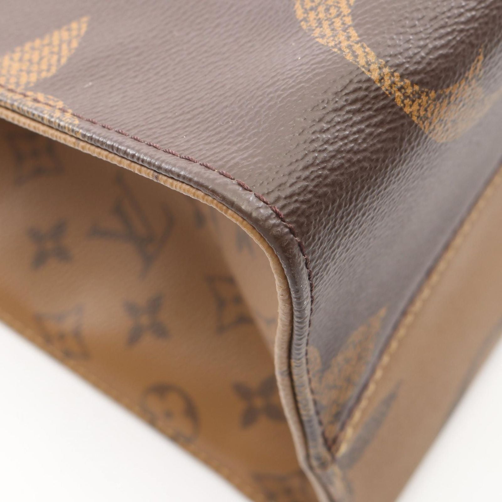 Louis Vuitton Tote Bag On The Go GM Monogram Giant Reverse 2-Way Canvas — view 7
