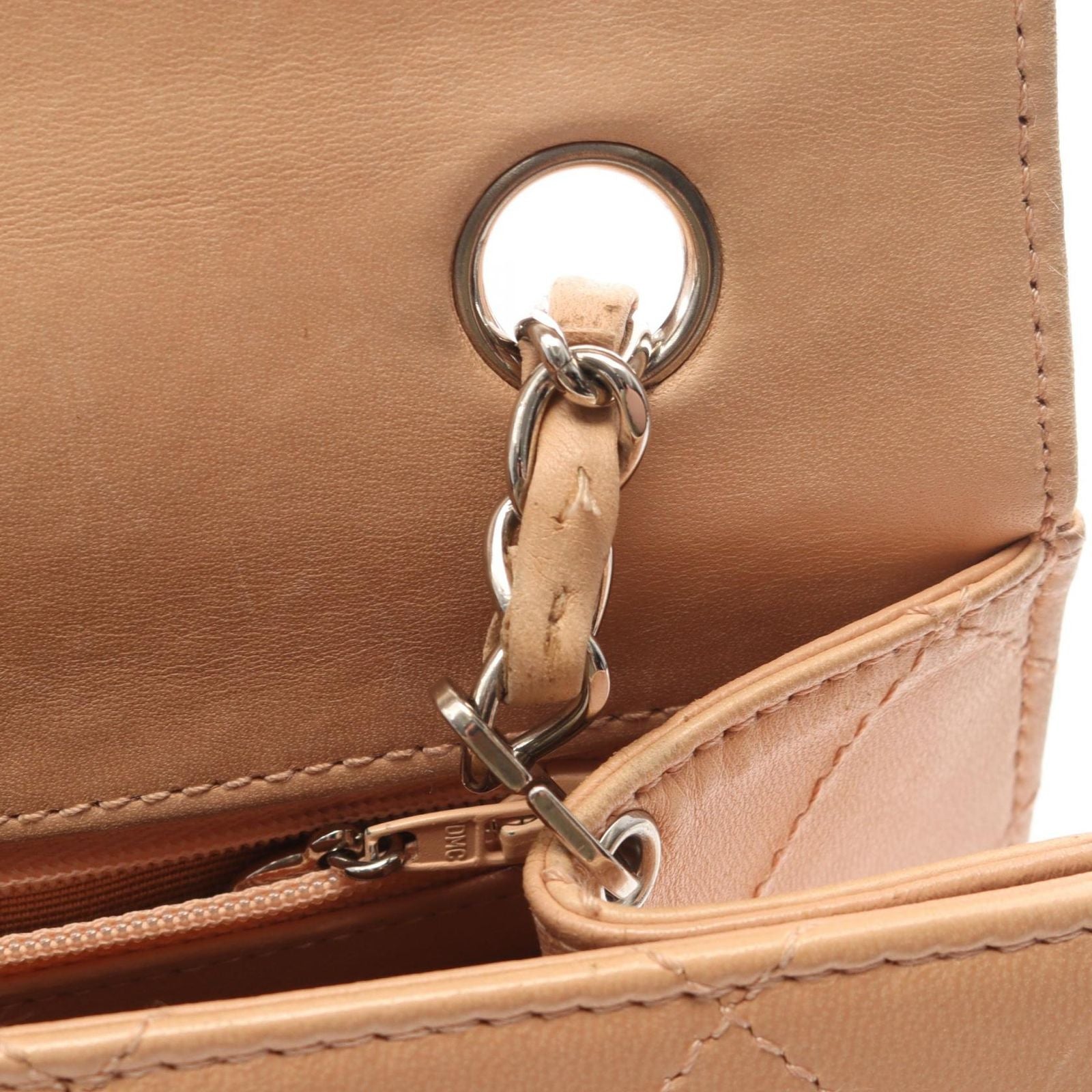 Chanel Shoulder Bag Maxi Quilted Chain Beige Lambskin — view 8