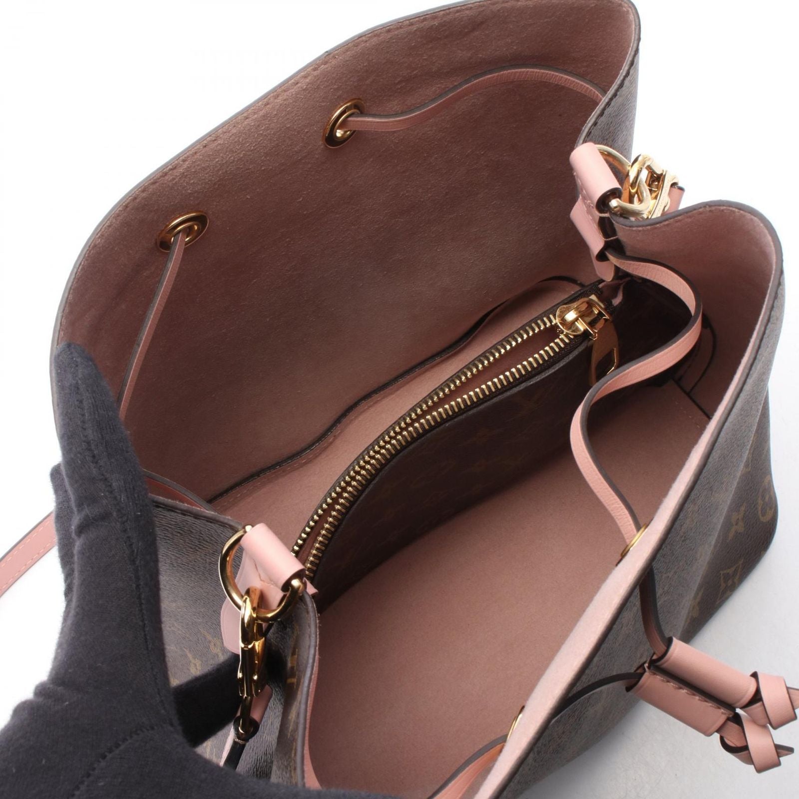 Louis Vuitton Shoulder Bag Neo Noe Monogram Rose Poudre Canvas Leather — view 3