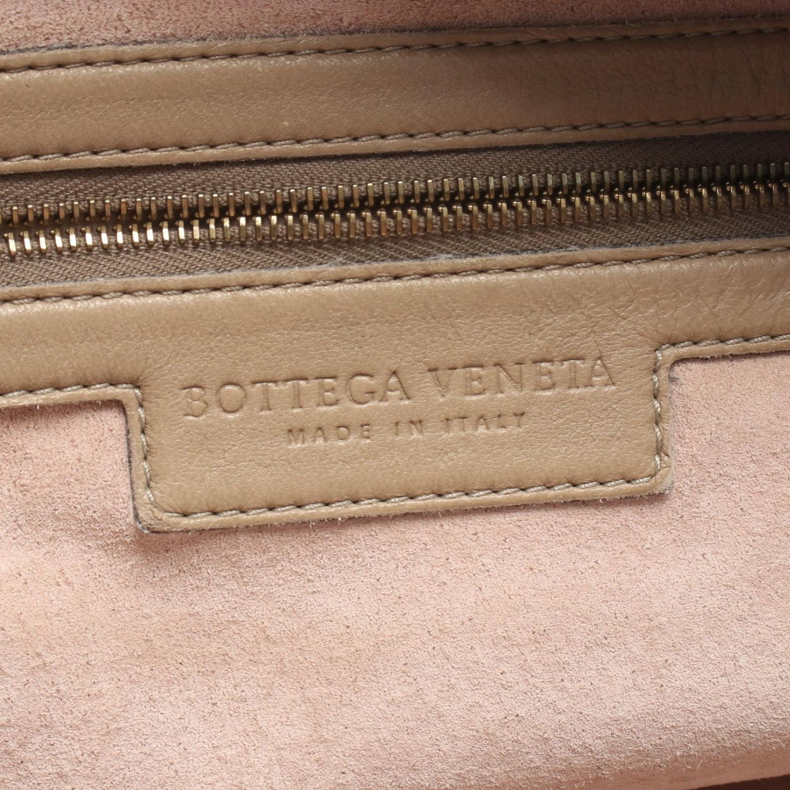 Bottega Veneta Intrecciato Beige Leather Handbag — view 4
