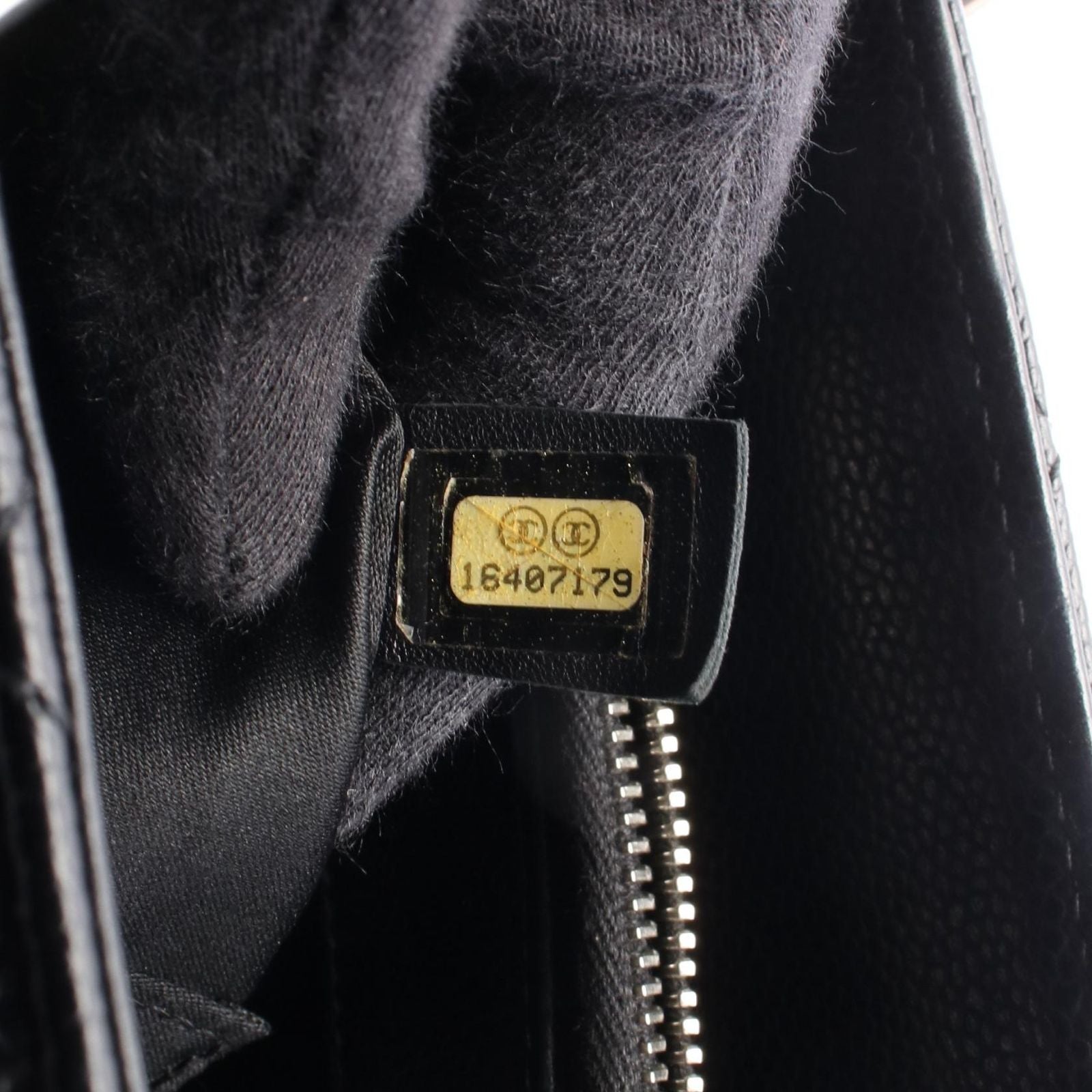 Chanel Tote Bag Quilted Grand Shopping GST Black Caviar Leather Chain — view 5