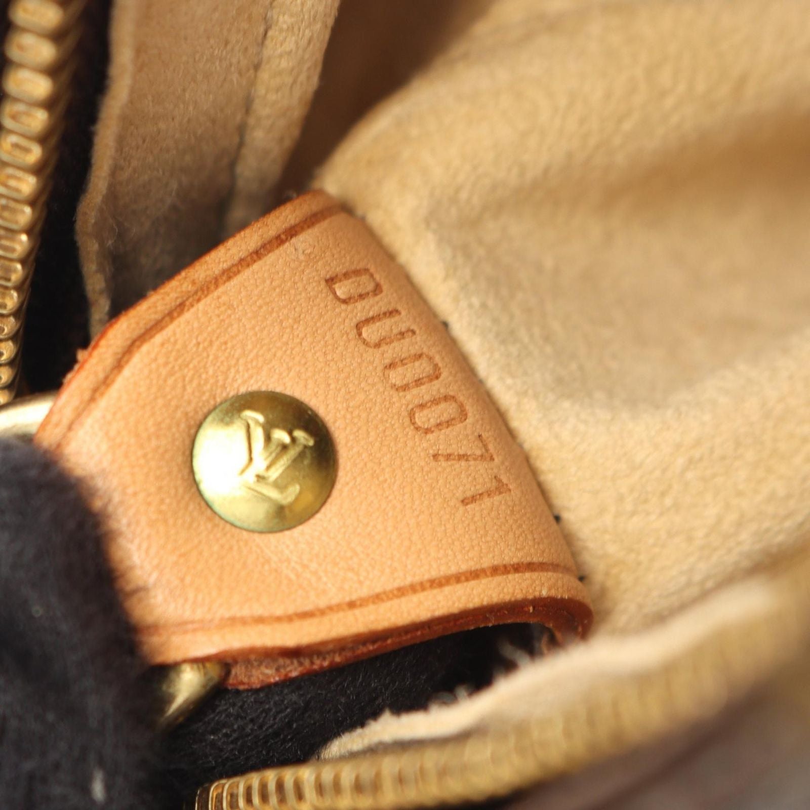 Louis Vuitton Shoulder Bag Looping GM Canvas Leather — view 5