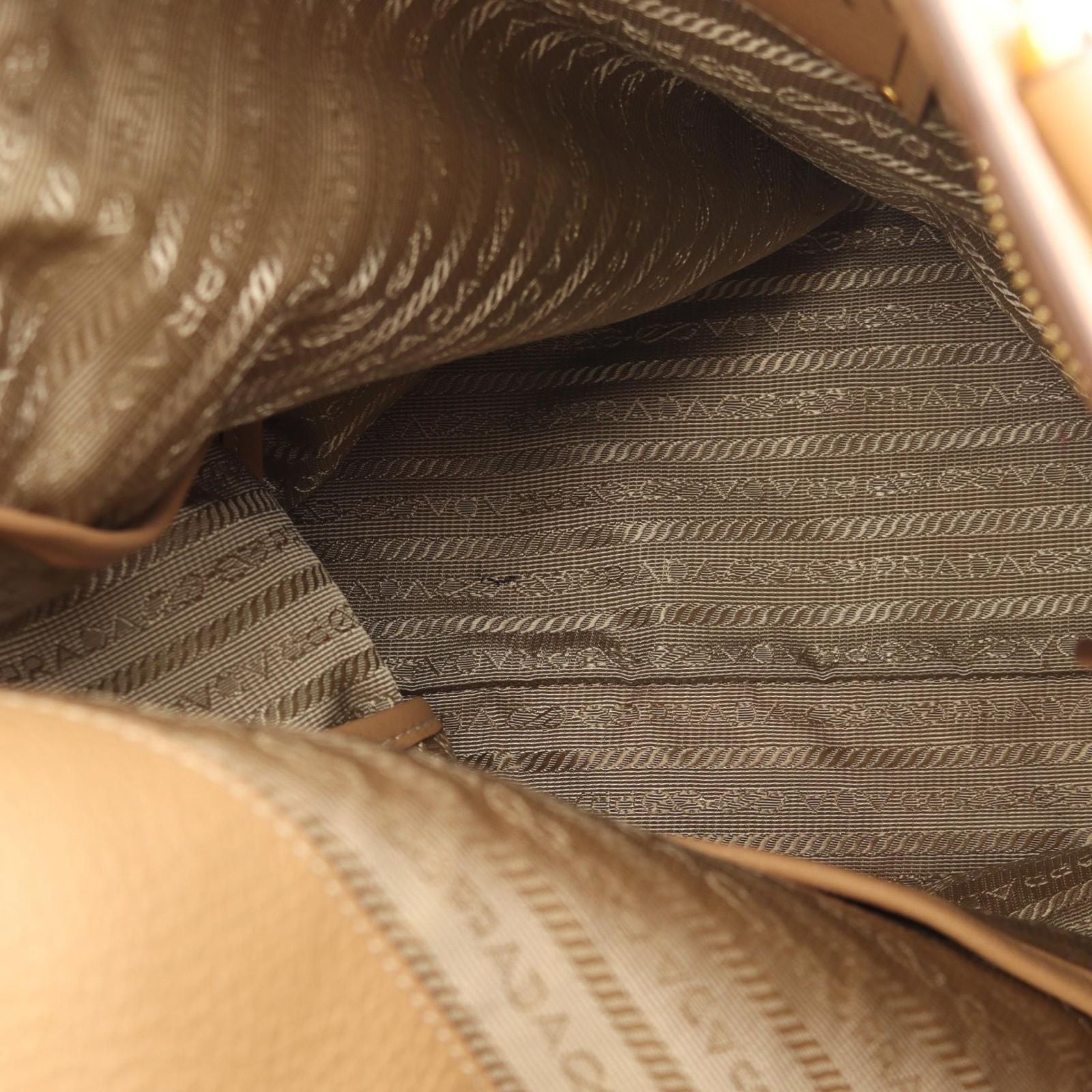 Prada Tote Bag 2-Way Beige Leather — view 5