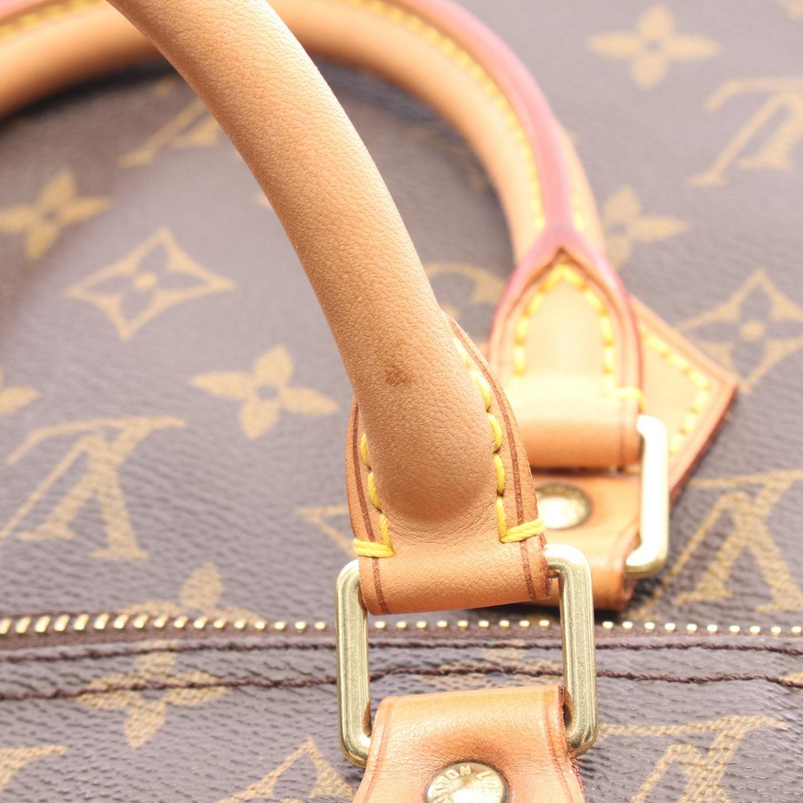 Louis Vuitton Speedy 40 Monogram Canvas Leather Handbag — view 8