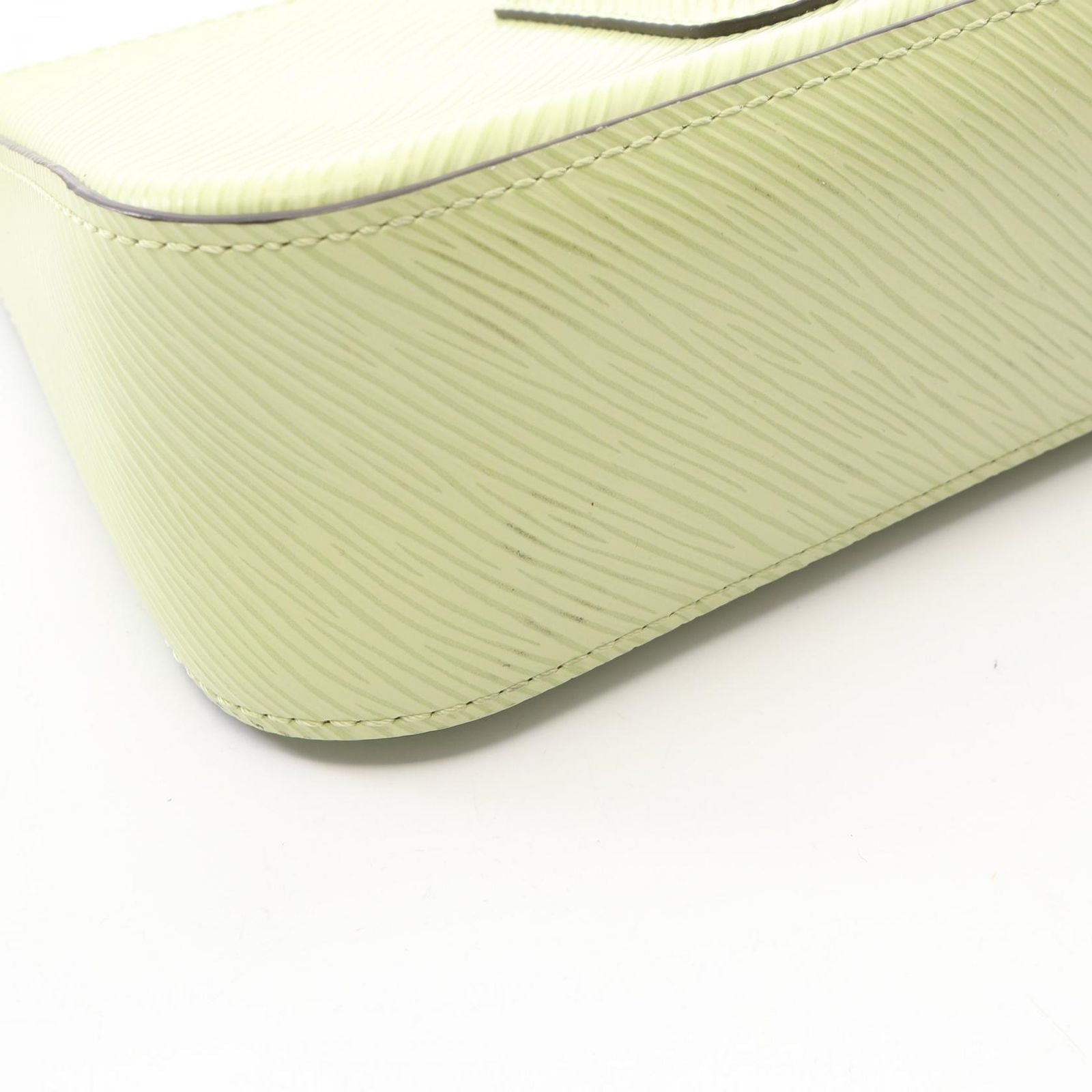 Louis Vuitton Marais Rini 2-Way Light Green Leather Bucket Bag — view 5