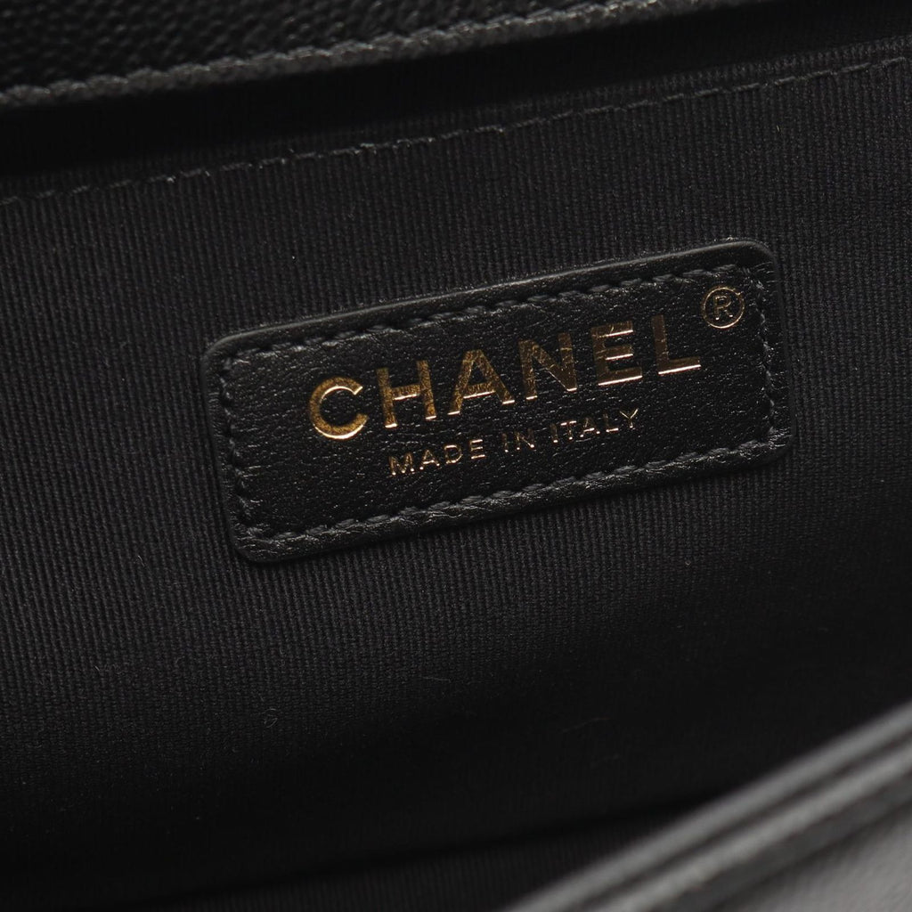 Chanel Shoulder Bag Boy Chez Blanc Stitch Black Caviar Leather Boy Chain — view 4
