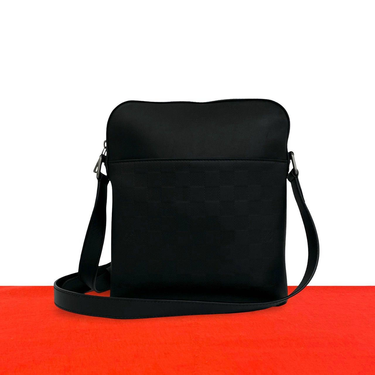Louis Vuitton Pochette District Damier Infini Leather Shoulder Bag Black