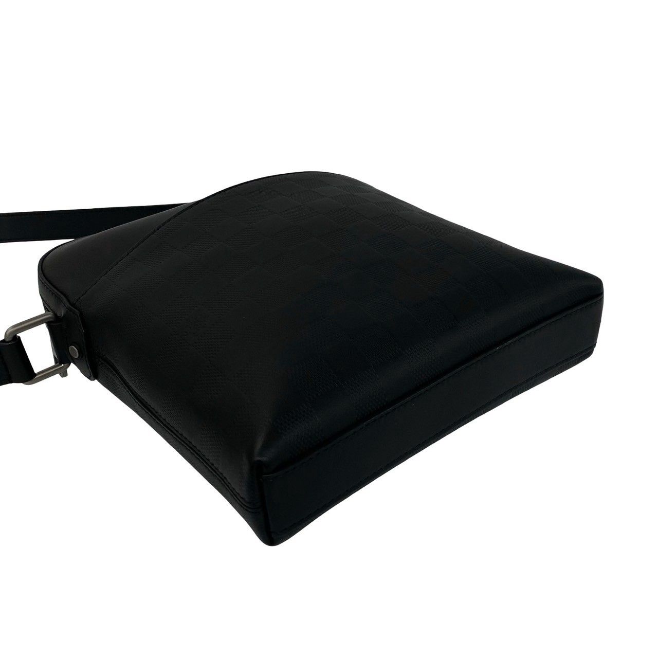 Louis Vuitton Pochette District Damier Infini Leather Shoulder Bag Black — view 7