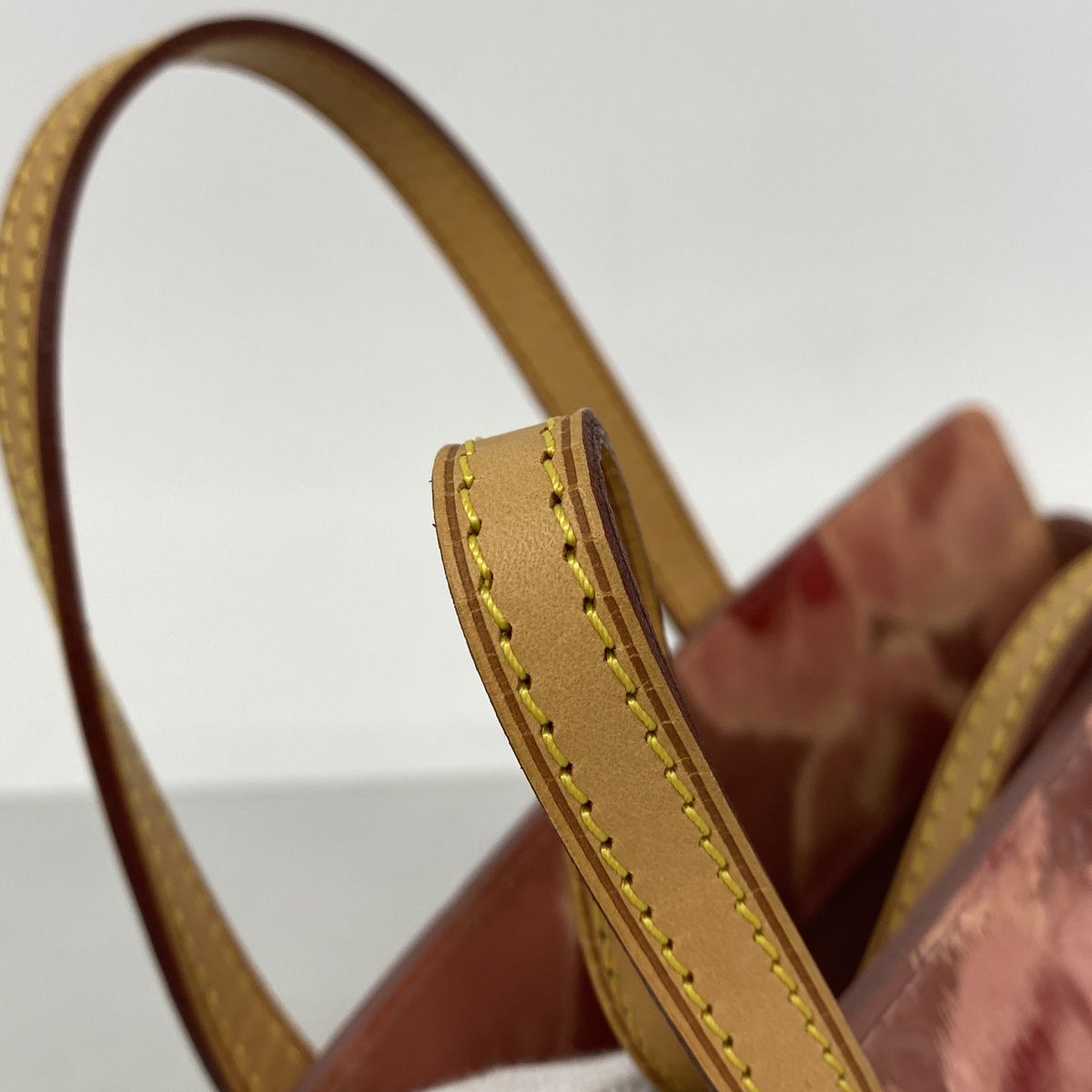 Louis Vuitton Vernis Ikat Flower Katarina BB Rose Vereur Handbag — view 8