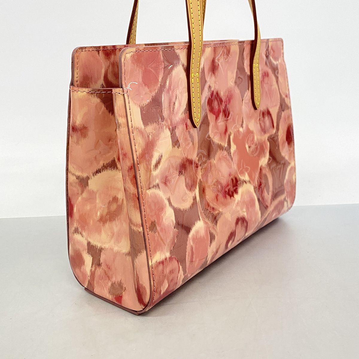 Louis Vuitton Vernis Ikat Flower Katarina BB Rose Vereur Handbag — view 2