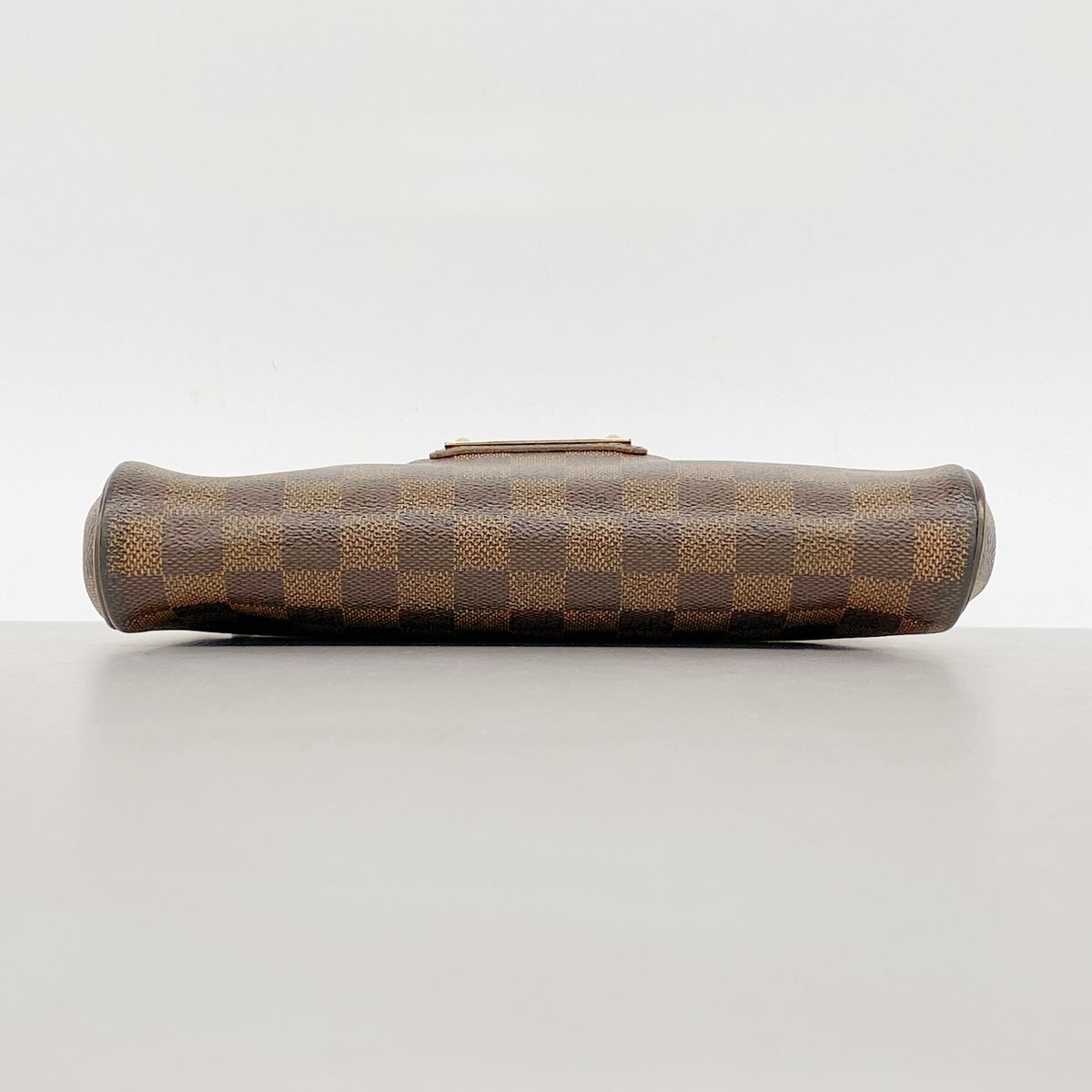 Louis Vuitton Damier Ebene Handbag — view 3