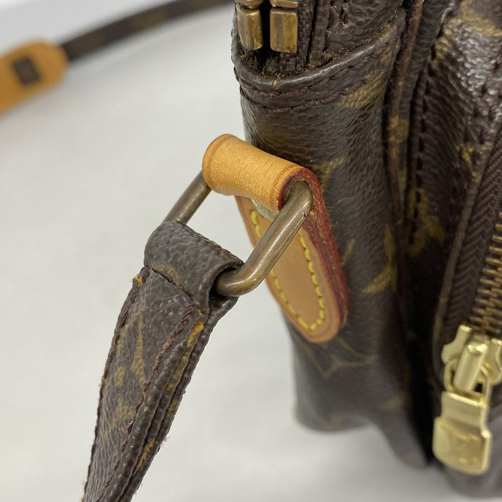 Louis Vuitton Shoulder Bag Monogram Amazon Brown — view 8