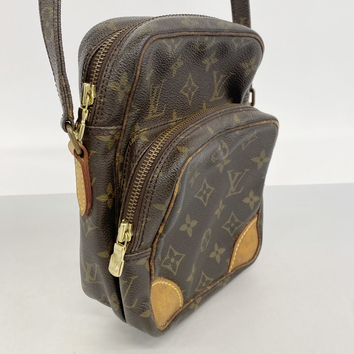 Louis Vuitton Shoulder Bag Monogram Amazon Brown — view 2