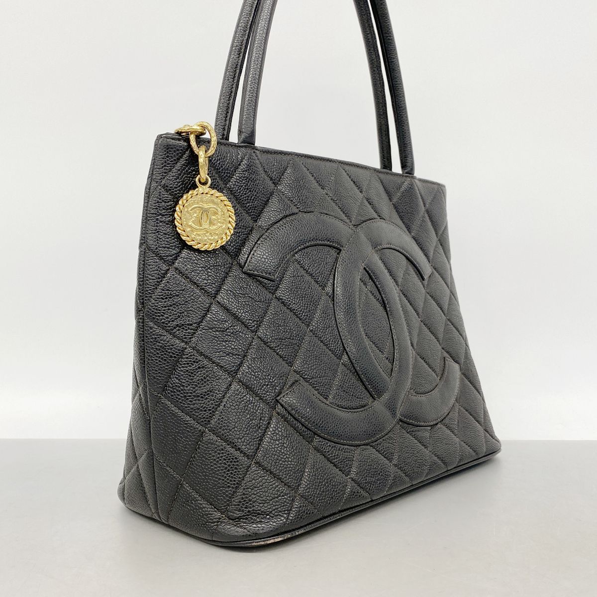 Chanel Tote Bag Reissue Caviar Leather Black Gold — view 2