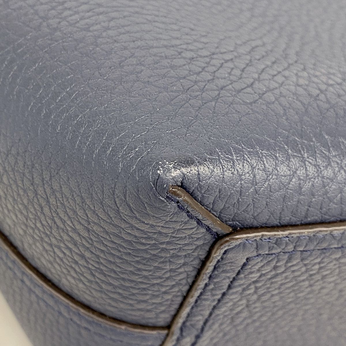 Louis Vuitton Tote Bag Taurillon Cabas Voyage NV Navy — view 6