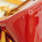 Louis Vuitton Vernis Rosewood Avenue Pomme D'amour Handbag — view 6