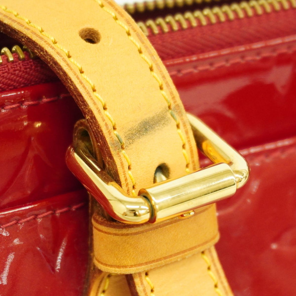 Louis Vuitton Vernis Rosewood Avenue Pomme D'amour Handbag — view 7