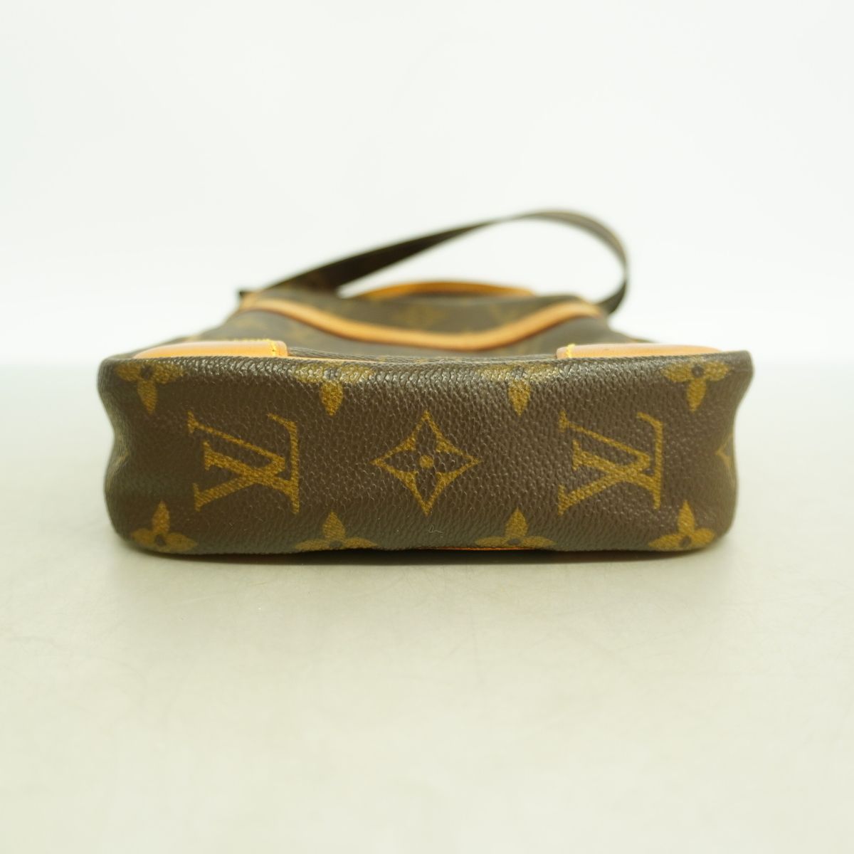 Louis Vuitton Shoulder Bag Monogram Danube Brown — view 3
