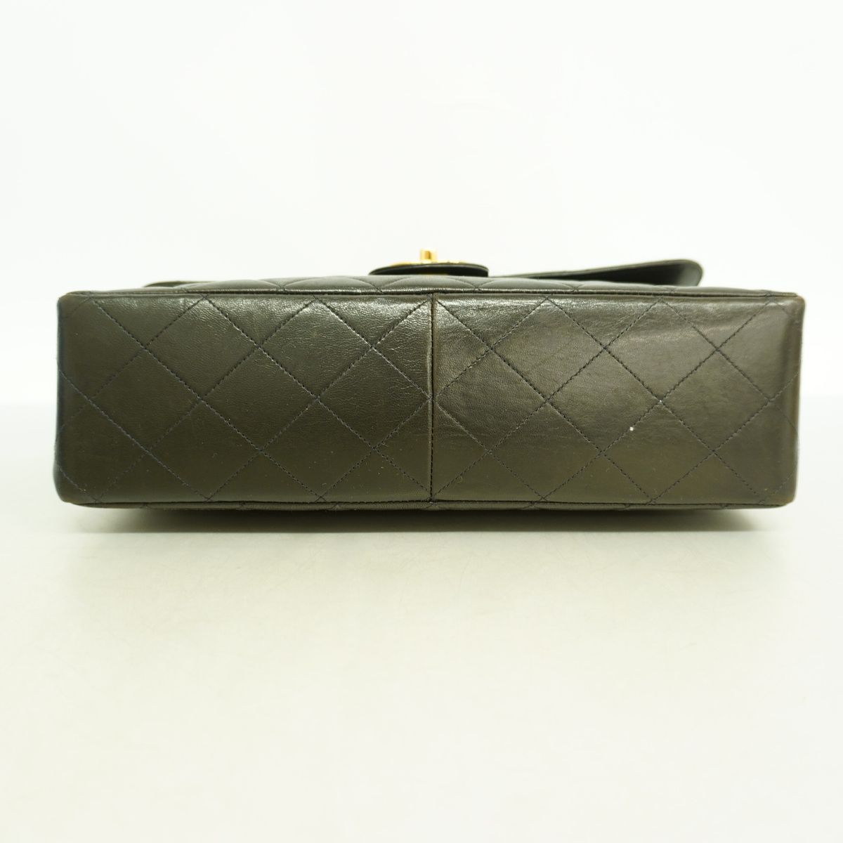 Chanel Shoulder Bag Maxi Quilted Lambskin Black Gold — view 3