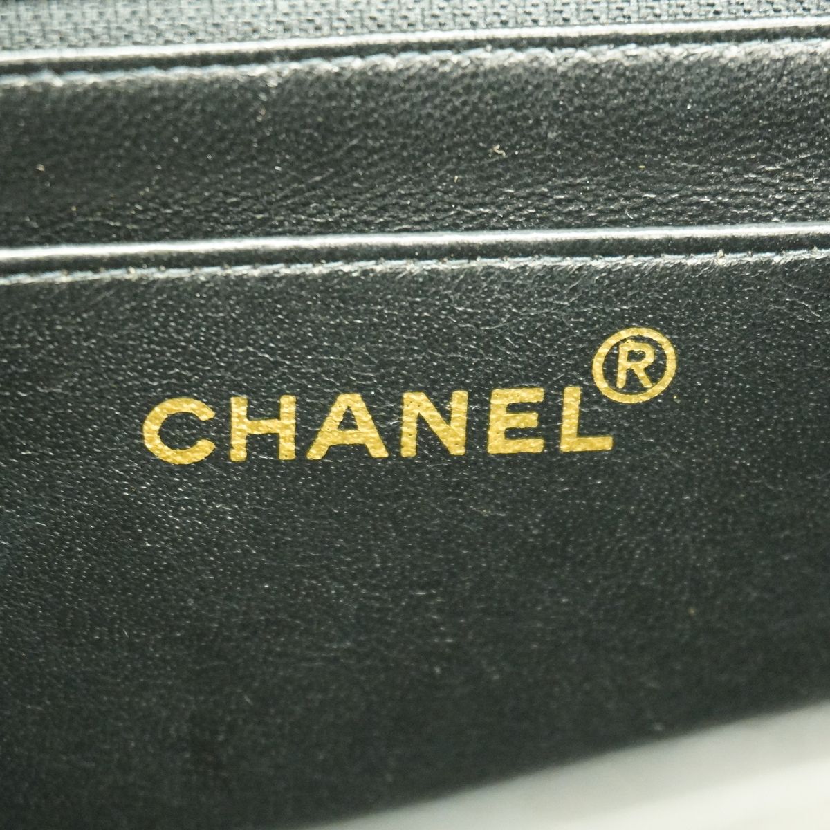 Chanel Shoulder Bag Maxi Quilted Lambskin Black Gold — view 5
