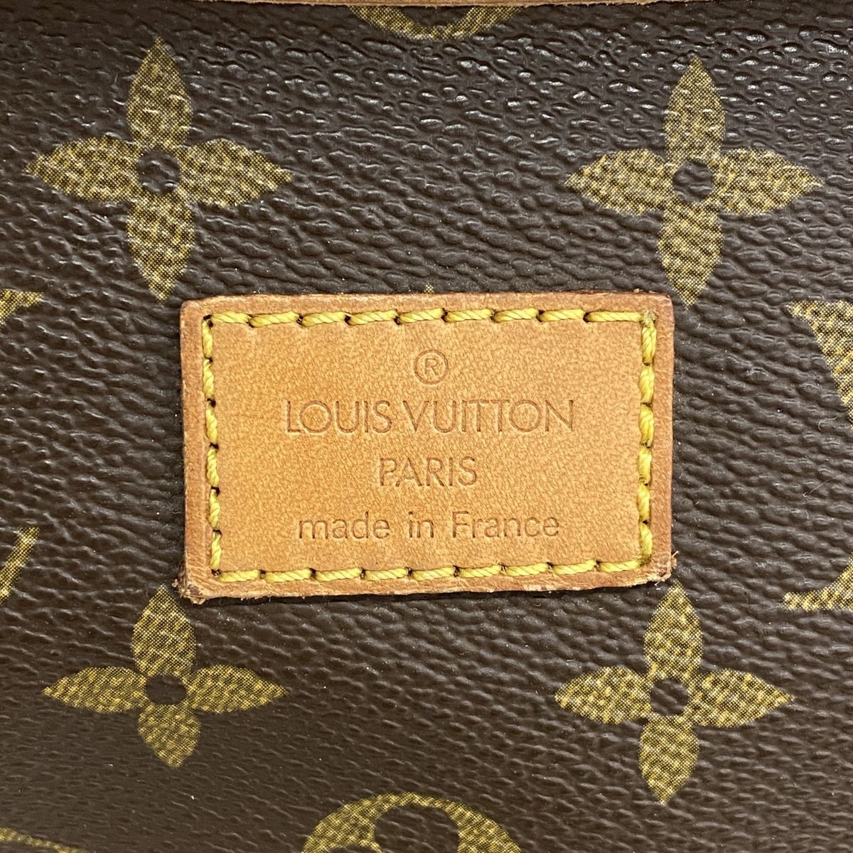 Louis Vuitton Shoulder Bag Monogram Saumur 35 Brown — view 5