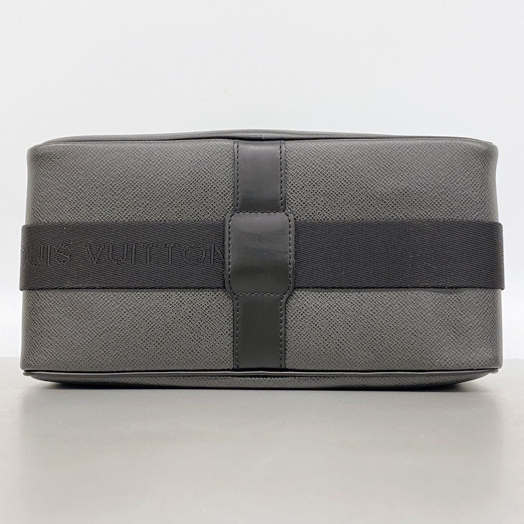 Louis Vuitton Shoulder Bag Taiga Reporter Ardoise — view 3