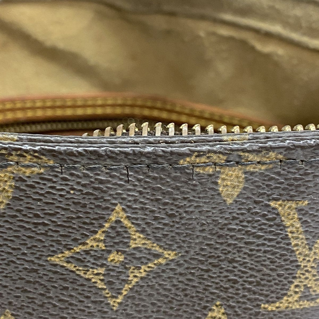 Louis Vuitton Shoulder Bag Monogram Looping GM Brown — view 6