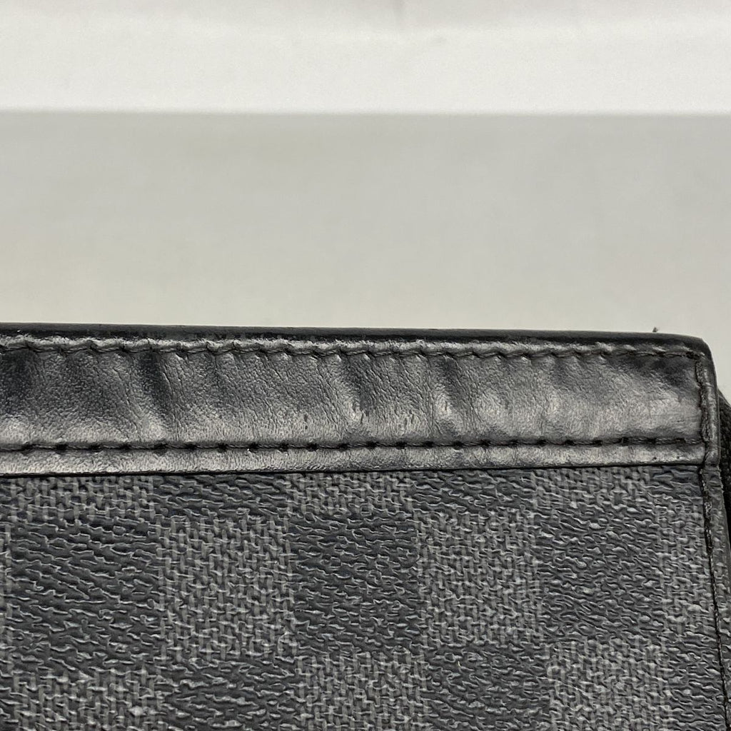 Louis Vuitton Clutch Damier Graphite Pochette Voyage MM Black Gray — view 8