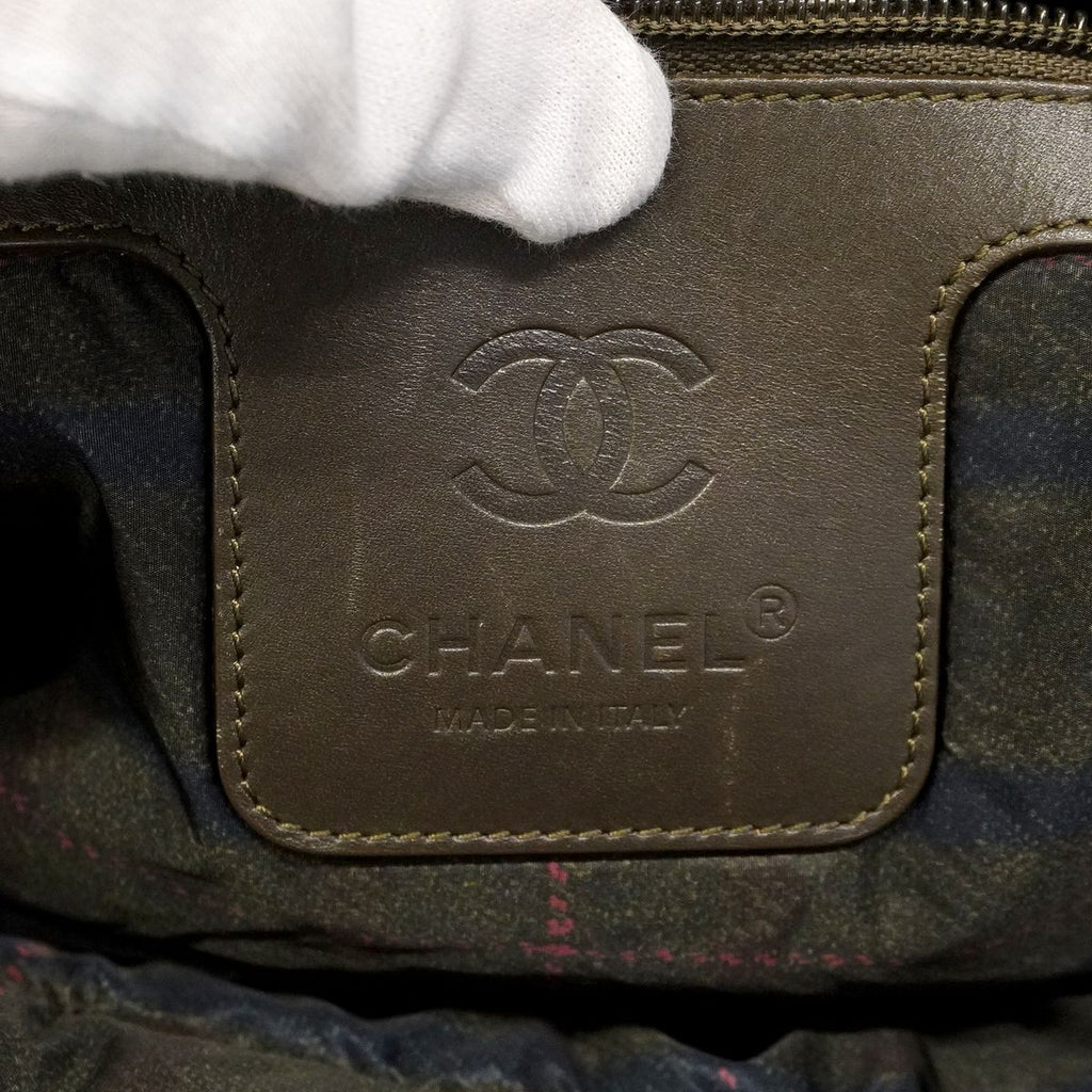 Chanel Coco Cocoon Nylon Khaki Silver Handbag — view 5