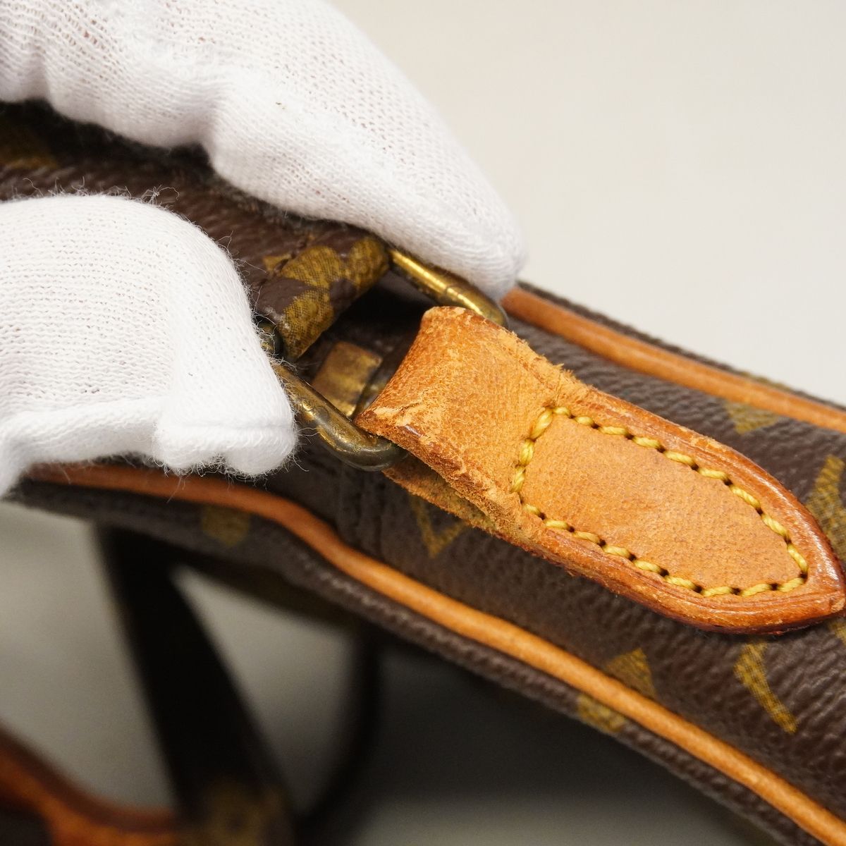 Louis Vuitton Shoulder Bag Monogram Mini Danube Brown — view 7