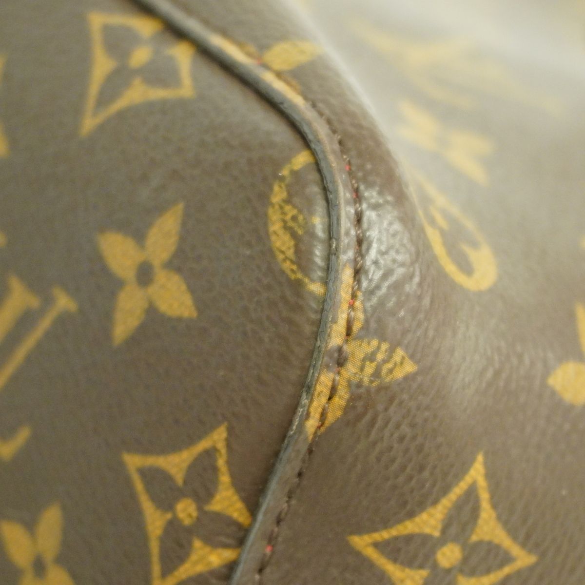 Louis Vuitton Shoulder Bag Monogram Neo Noe Coquelicot — view 7