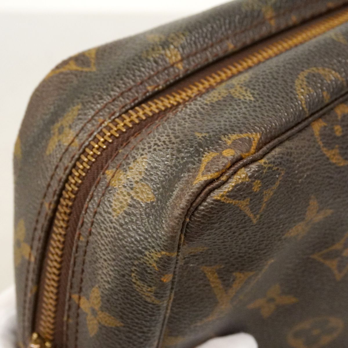 Louis Vuitton Pouch Monogram Trousse Toilet 28 Brown — view 7