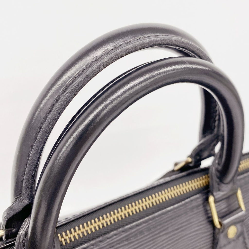 Louis Vuitton Epi Speedy 30 Noir Handbag — view 7