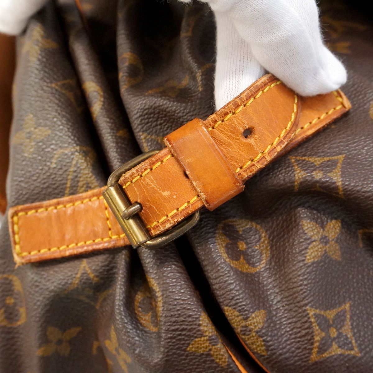 Louis Vuitton Shoulder Bag Monogram Saumur 35 Brown — view 7