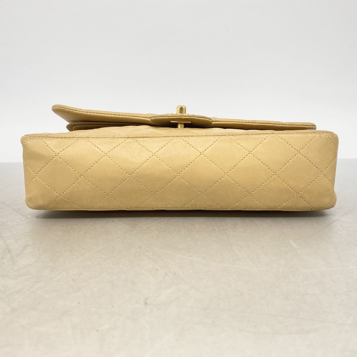 Chanel Shoulder Bag Quilted Lambskin Beige Gold — view 3