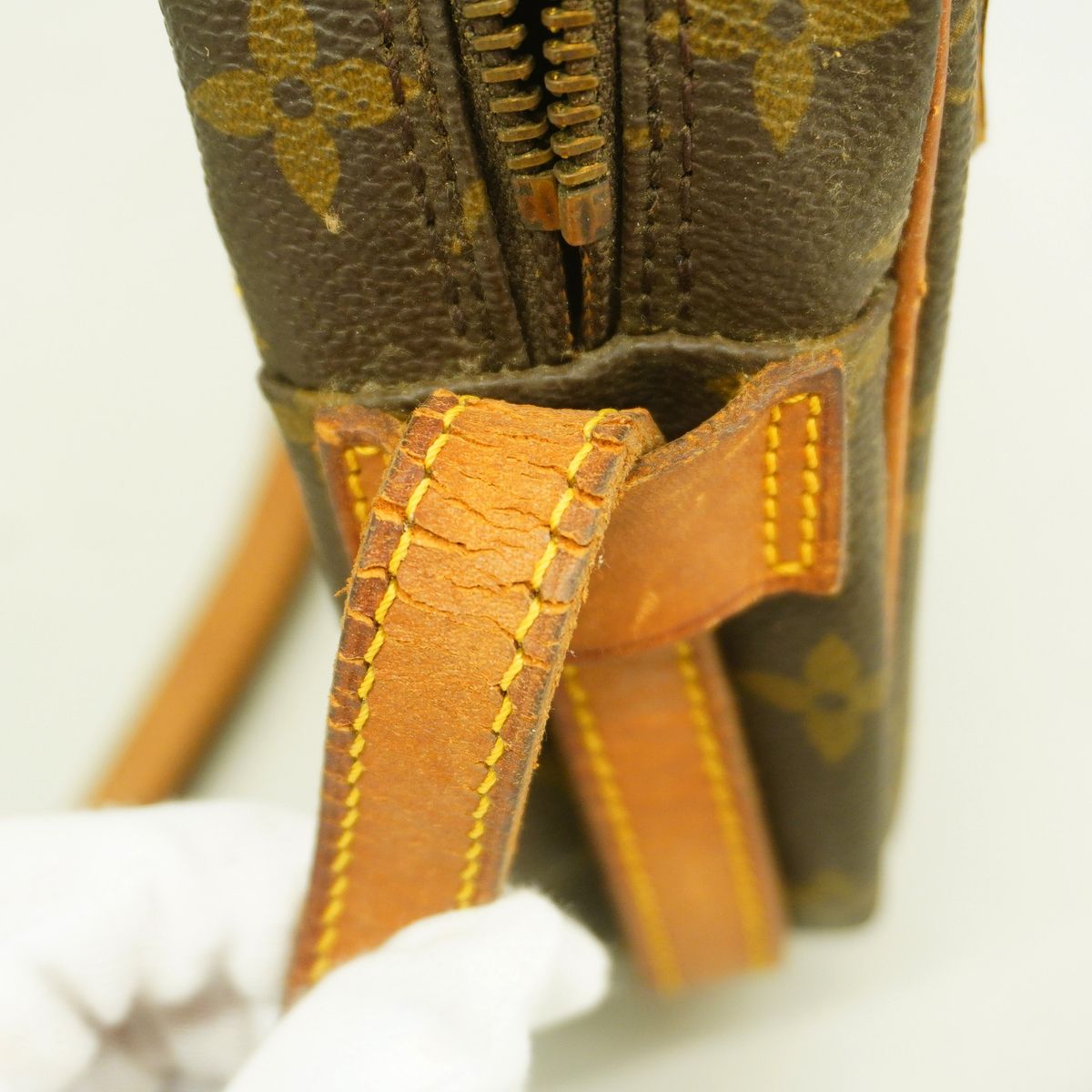 Louis Vuitton Shoulder Bag Monogram Jeune Fille MM Brown — view 6