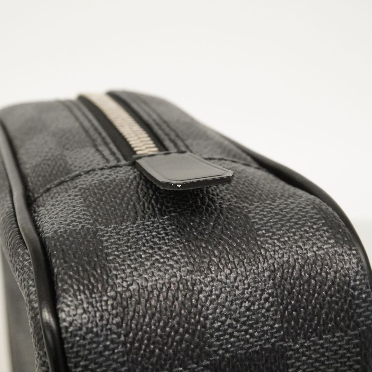 Louis Vuitton Pouch Damier Graphite Trousse Toilette GM Black — view 7