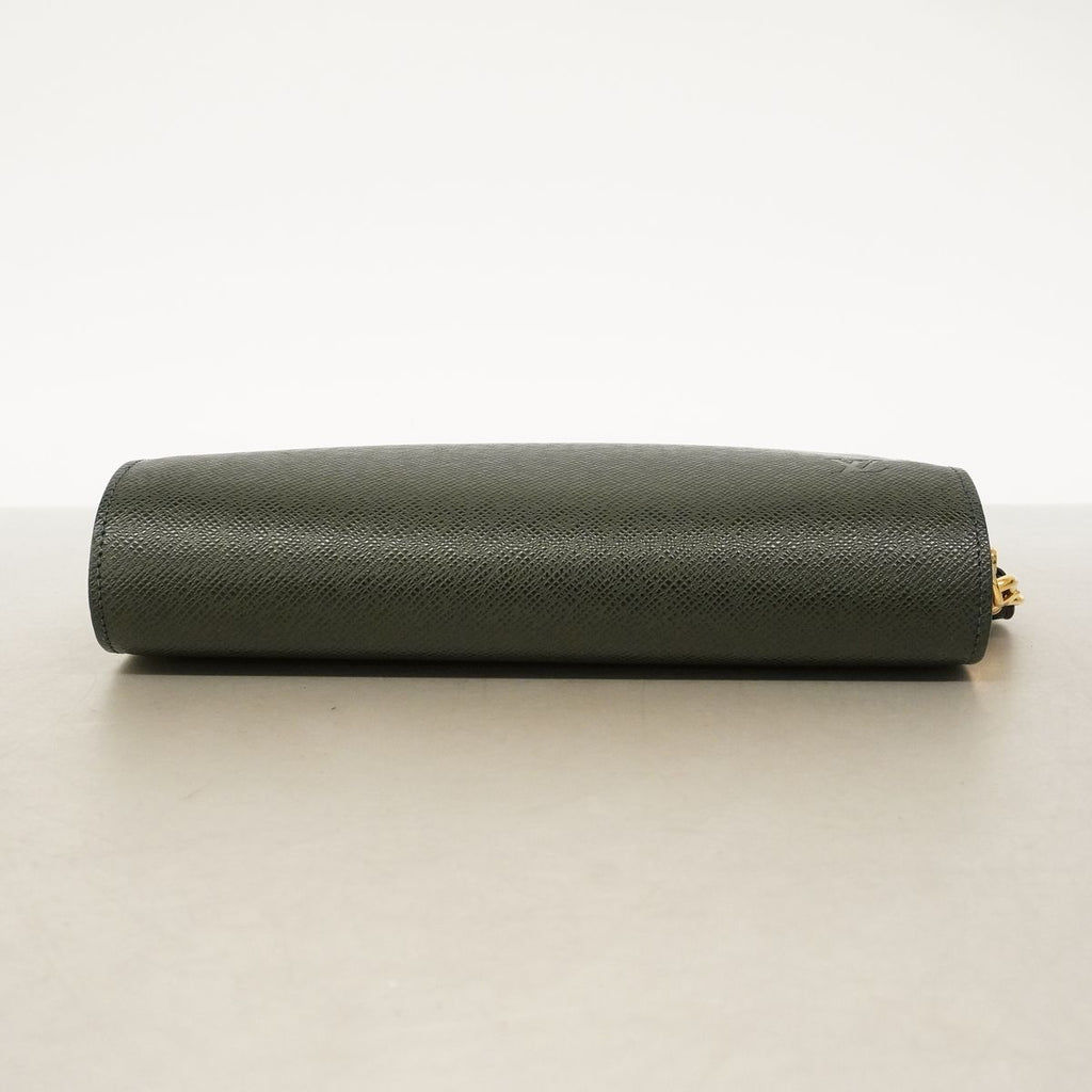 Louis Vuitton Clutch Taiga Baikal Epi — view 3