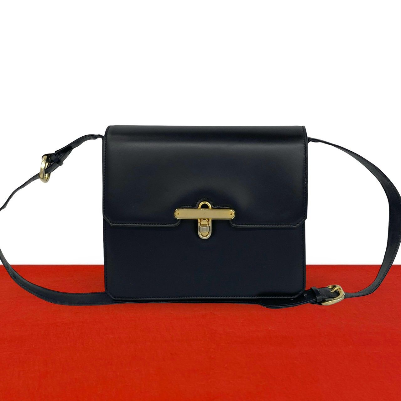 Gucci Vintage Turnlock Calf Leather Shoulder Bag Pochette Black