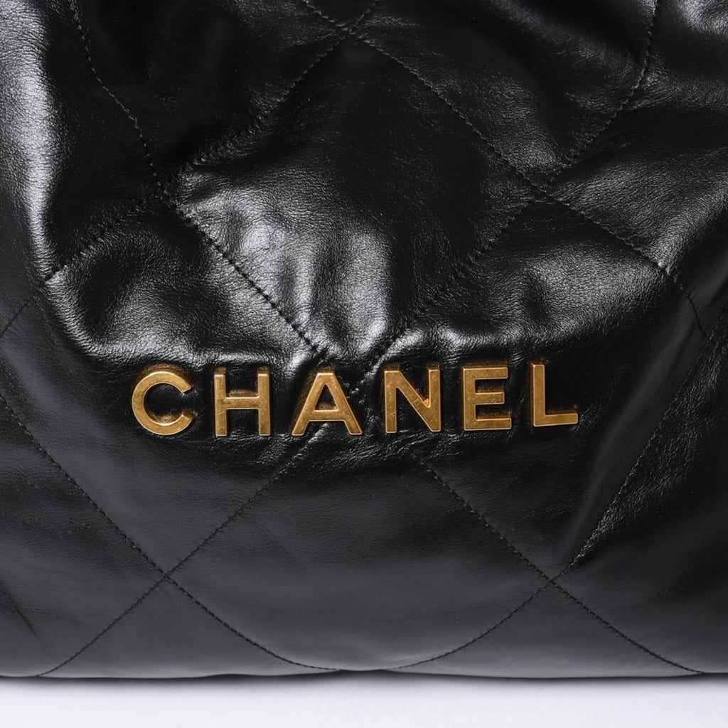 Chanel 22 Medium Chain Bag CC Logo Shiny Calfskin — view 7
