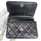 Chanel Chain Wallet Quilted CC Logo Shoulder Bag Crossbody Leather Faux Pearl — view 4